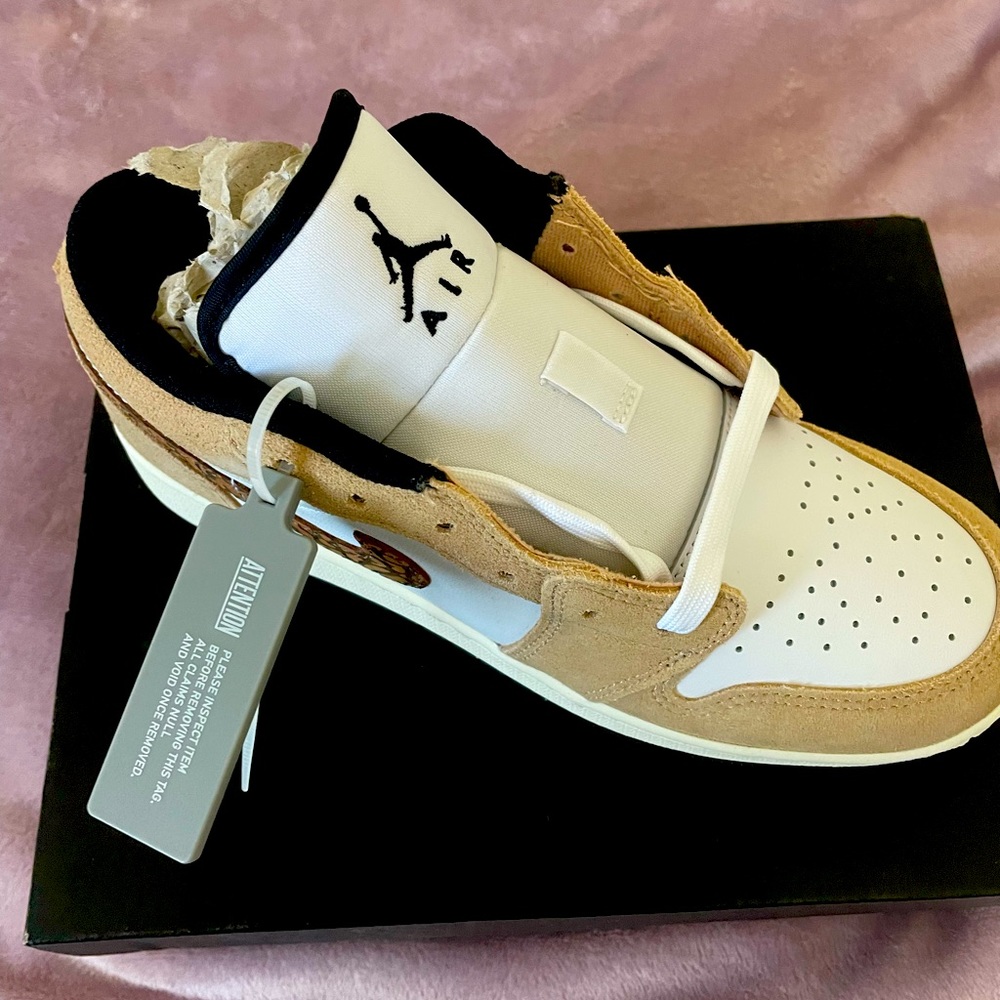 Air Jordan 1 Low SE Brown Elephant - brand new